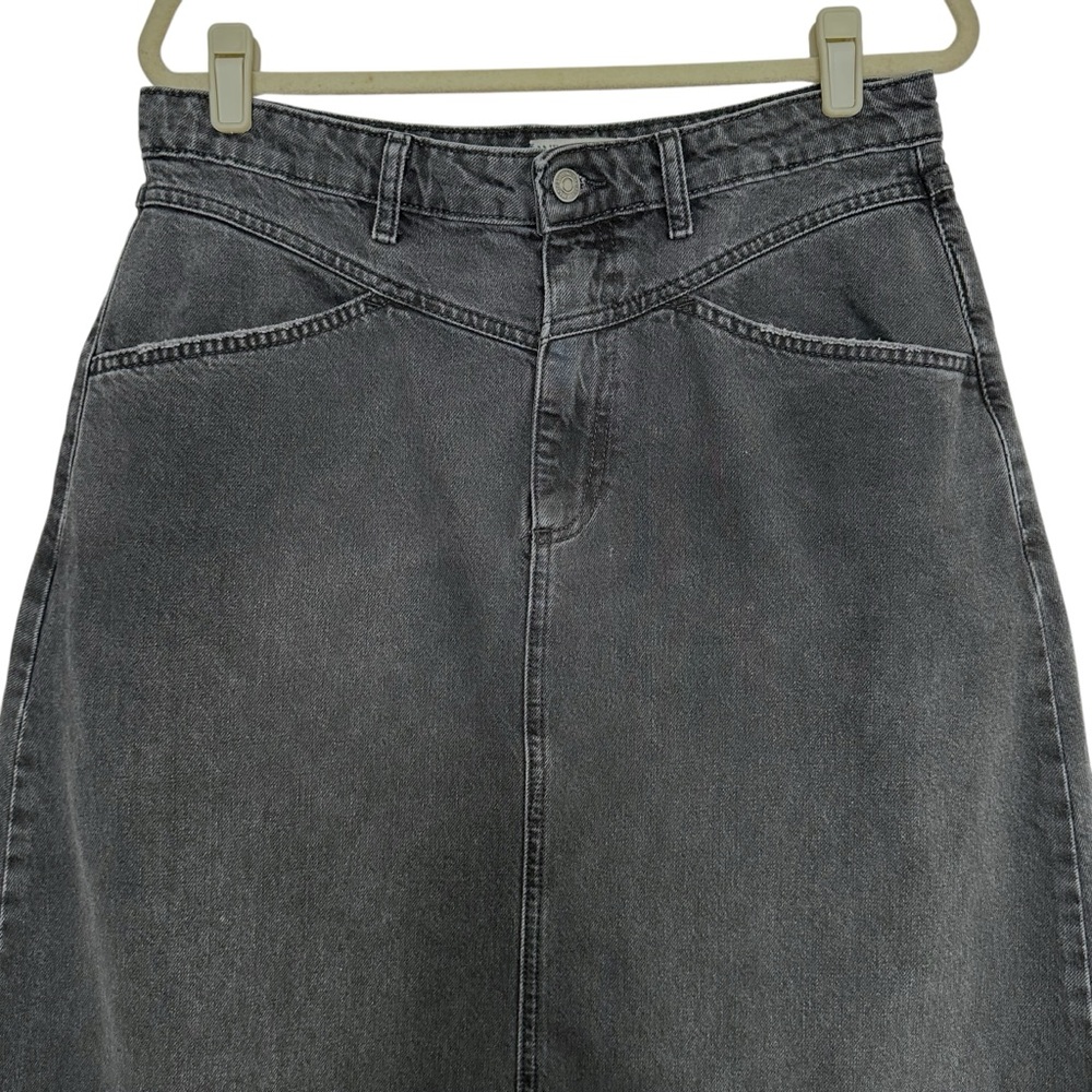 Free People WE THE FREE Black Denim Midi Skirt 8 Raw Hem Y2K Minimalist Grunge - Picture 3 of 14
